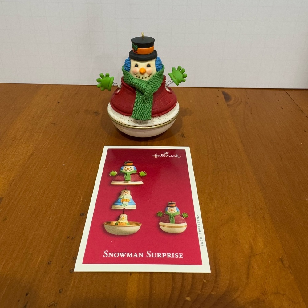 Hallmark vintage snowman surprise collectable ornament 2003 - Picture 3 of 4